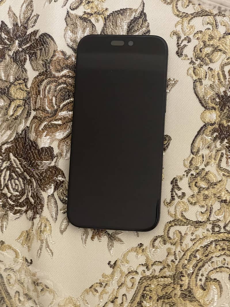Apple iPhone 16 Pro Max 2