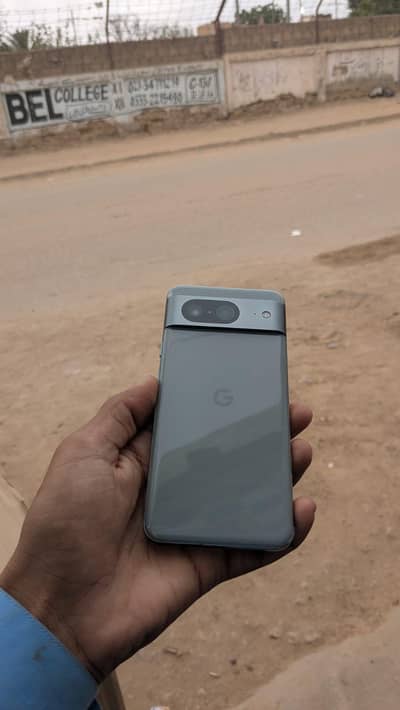 Google Pixel 8