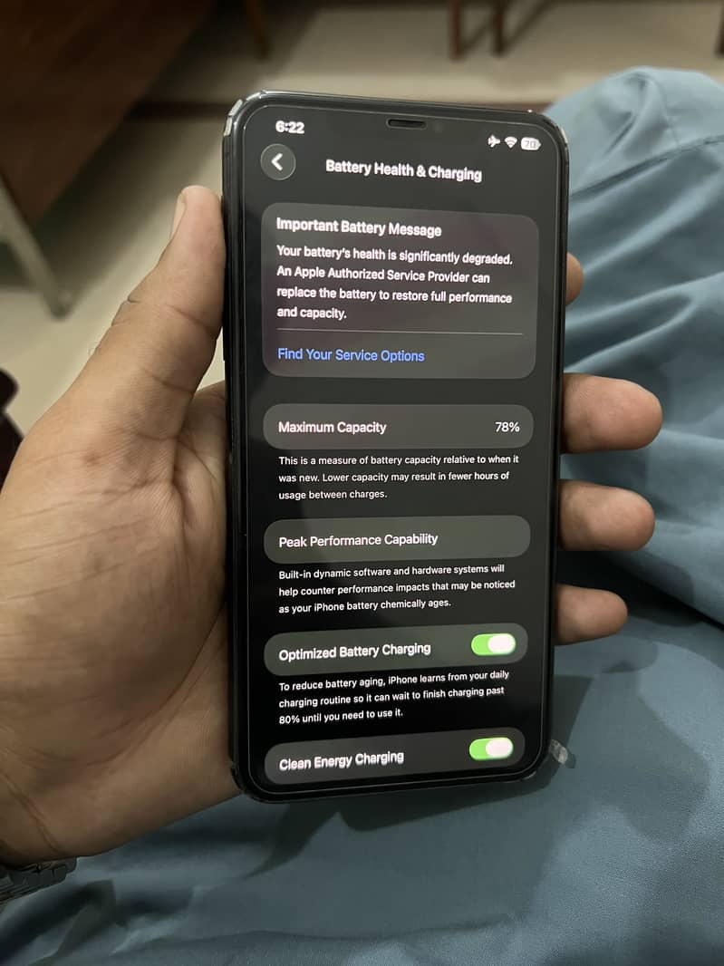 Apple iPhone 11 Pro Max 4