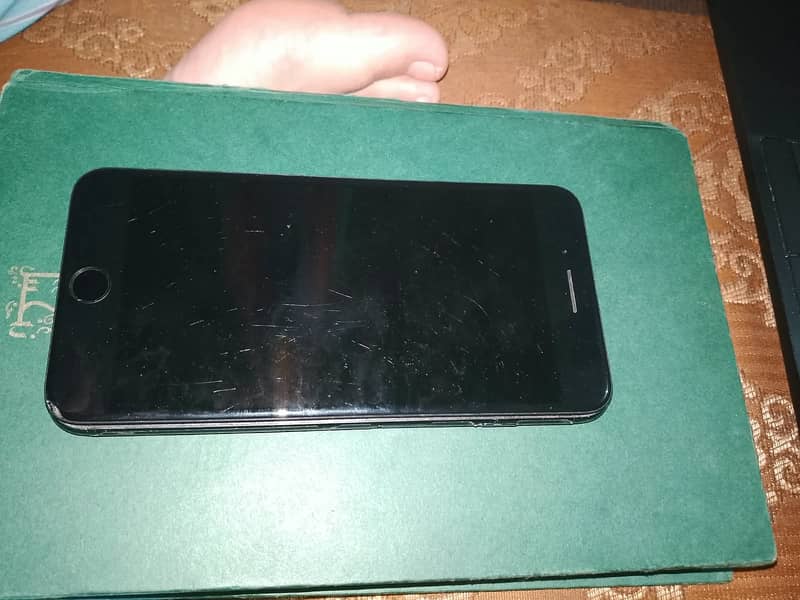 Apple iPhone 7 Plus 1