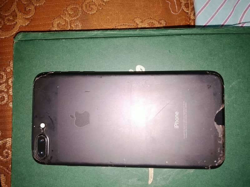 Apple iPhone 7 Plus 2