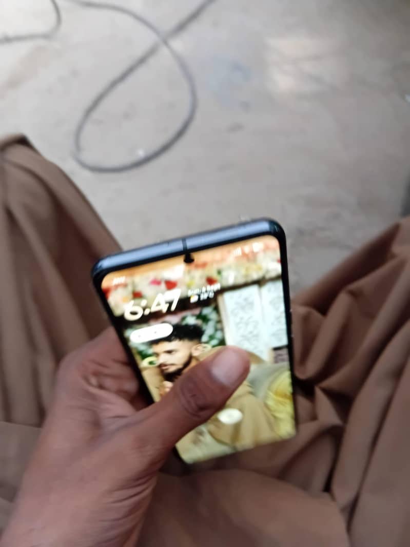 Google Pixel 8 Pro 12