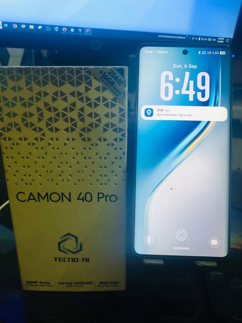 Tecno CAMON 40 Pro 1
