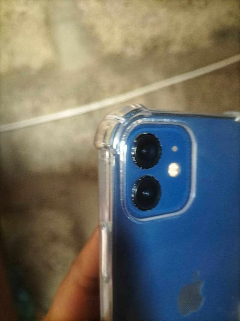 Apple iPhone 12 1
