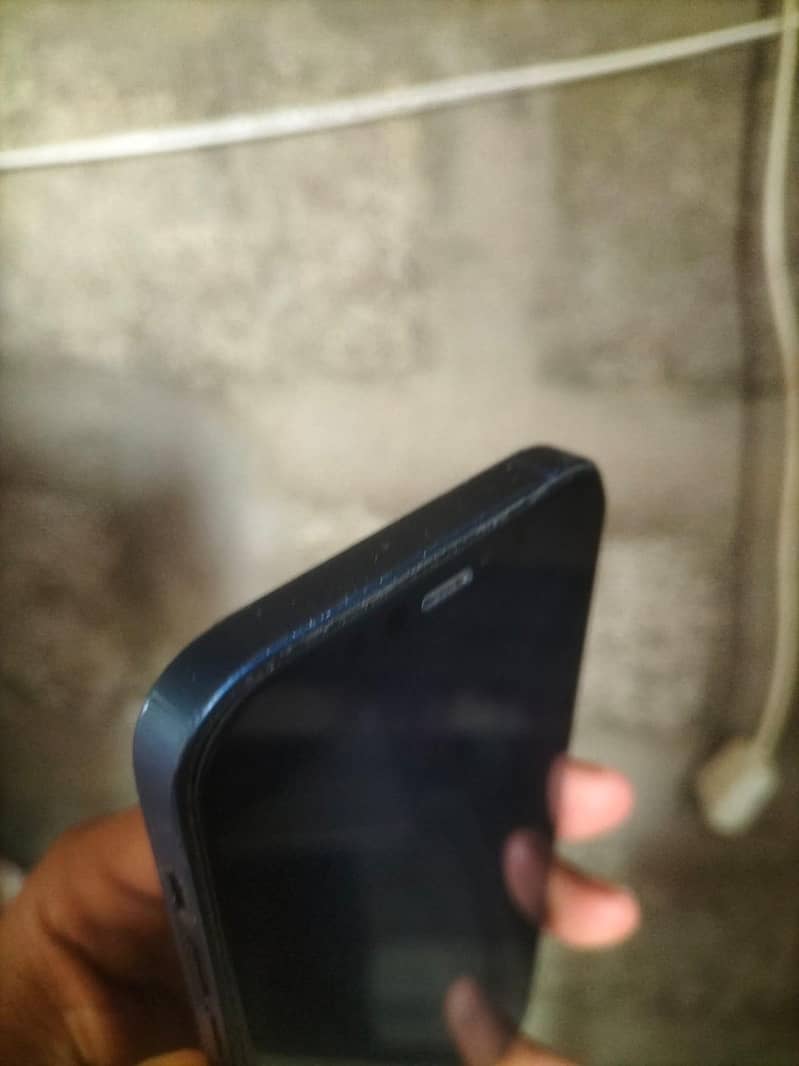 Apple iPhone 12 2