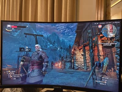 Gigabyte M32UC 32" 4K 144Hz Curved Gaming Monitor -Barely Used (10/10)