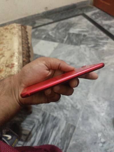 Apple iPhone SE