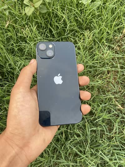 Apple iPhone 13