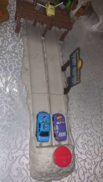 Cars track