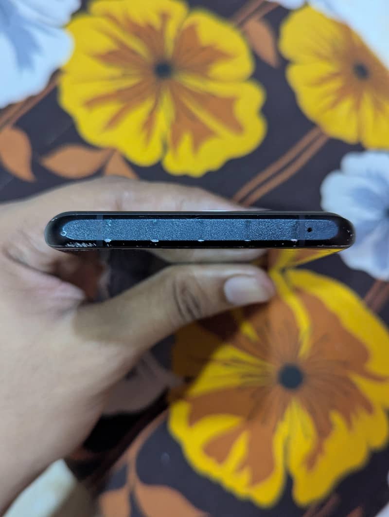 One Plus 10 Pro 5