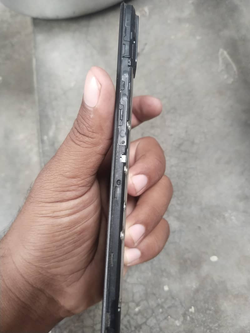 Tecno Spark 6 4