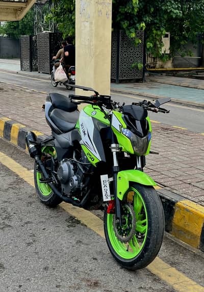 Honda CBR 400R