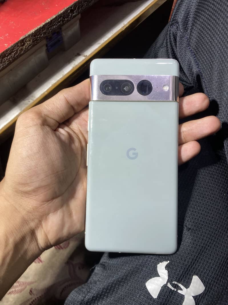 Google Pixel 7 Pro 4
