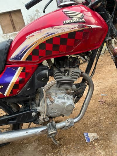 Deluxe cg 125