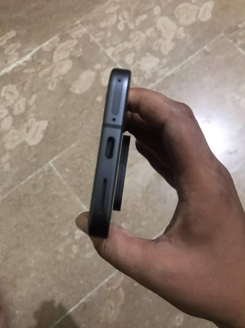 Google Pixel 9 import from UAE 1