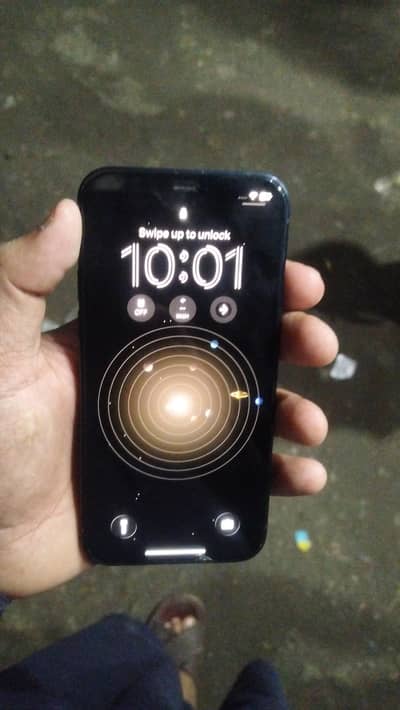 Apple iPhone 12