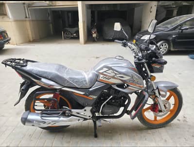 HONDA CB 150F