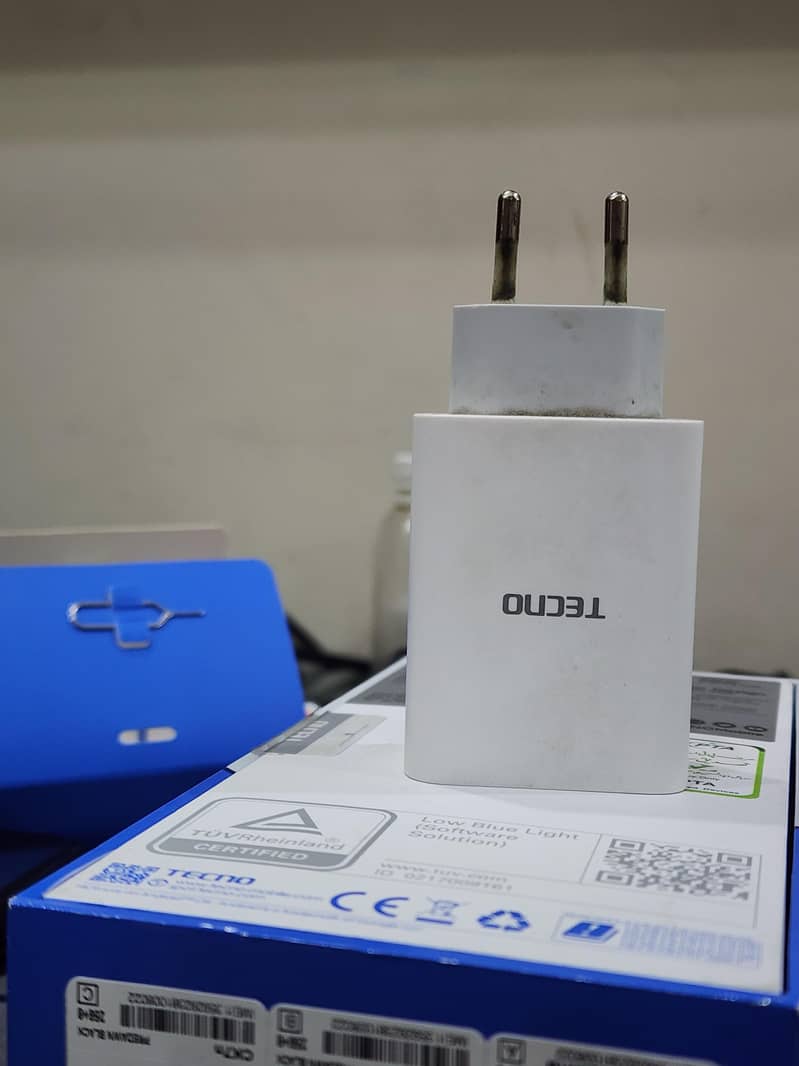 Tecno CAMON 20 Pro 5