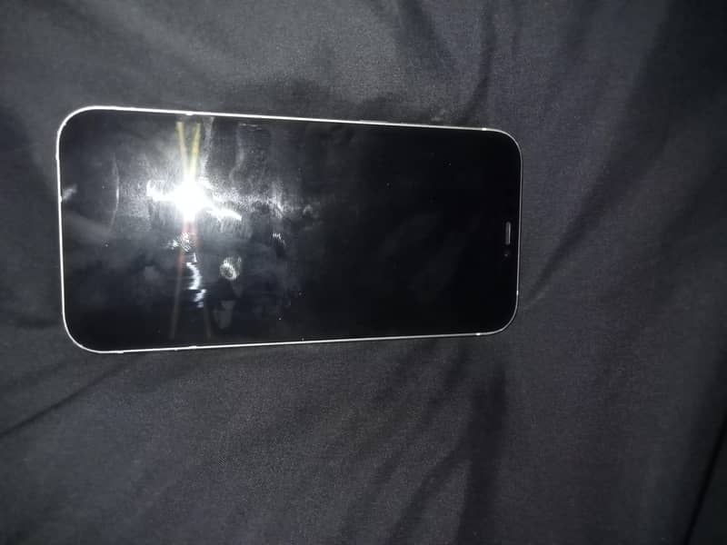 Apple iPhone 12 7