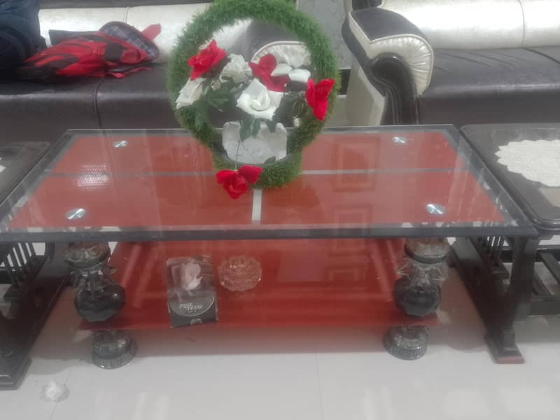 Fancy Class Beautiful Table 0