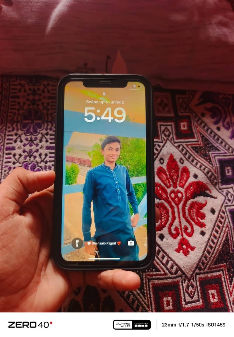Apple iPhone XR 1