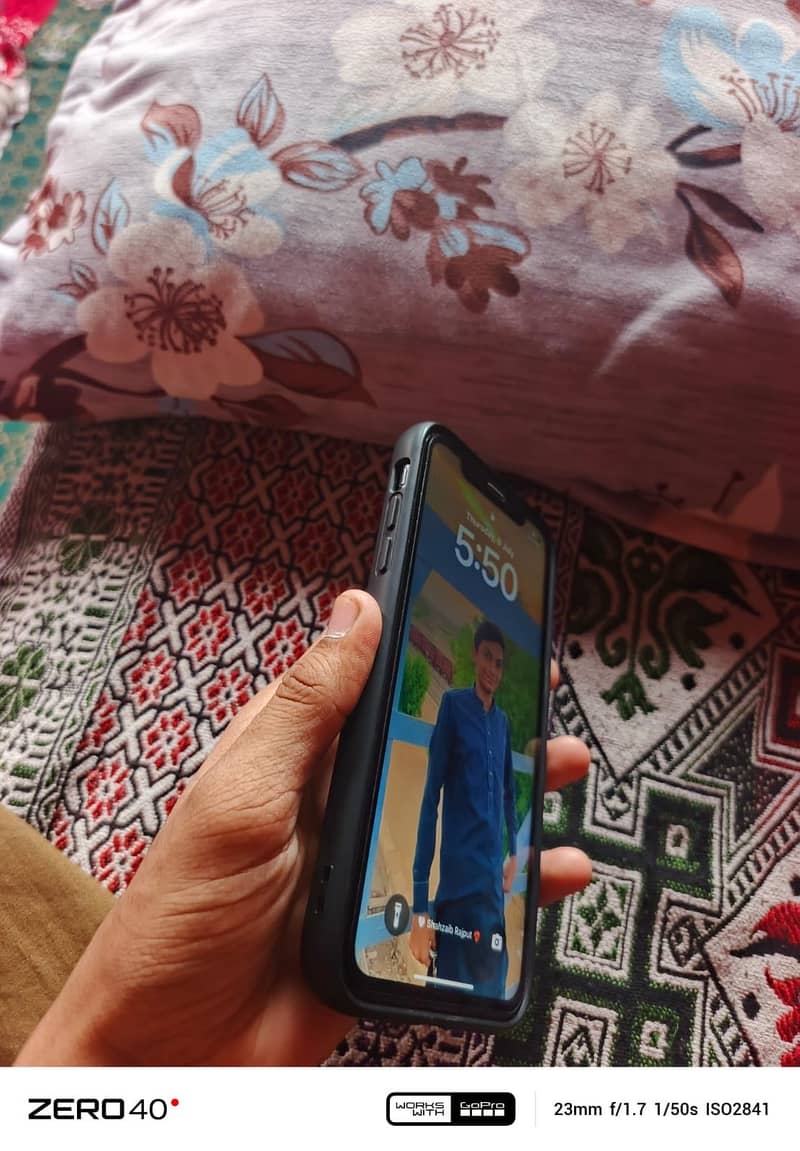 Apple iPhone XR 2