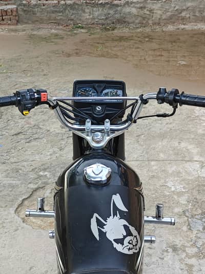 19 model ha condition bilqul fresh all spear parts Jenune Honda Orig