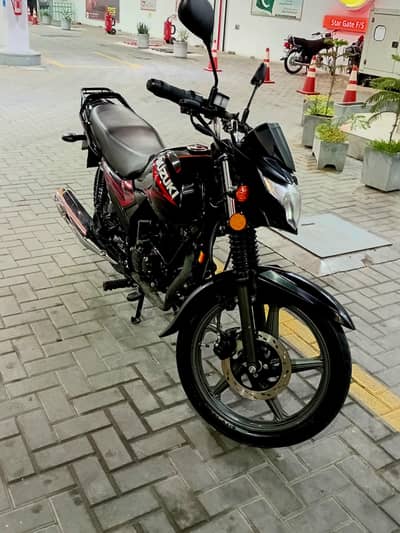 Suzuki GR 150 2024