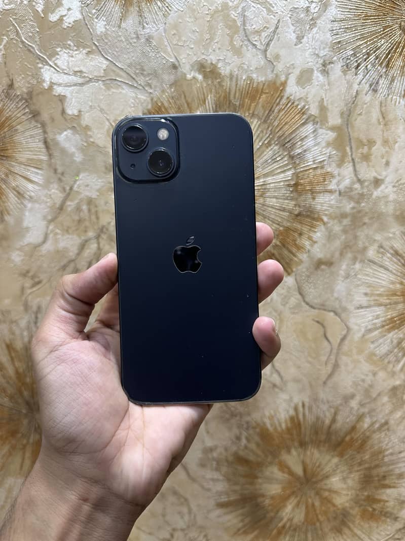 Apple iPhone 13 2