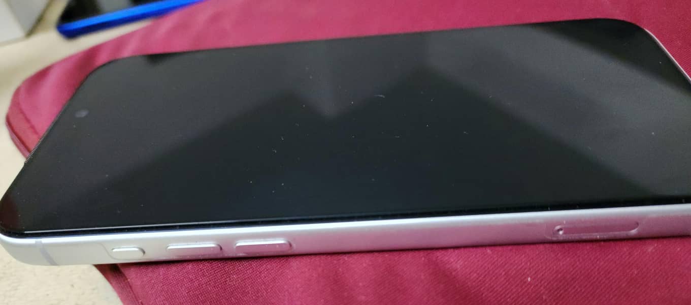 Apple iPhone 17 Pro Max 2