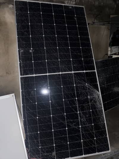 Longi Himo 540 watts Glass break