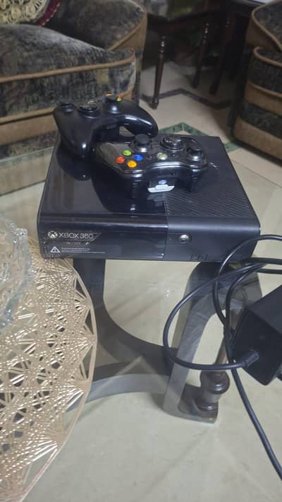 Xbox 360 with gta 5 fifa 18 call of duty mw2 and mw3 and forza horizon