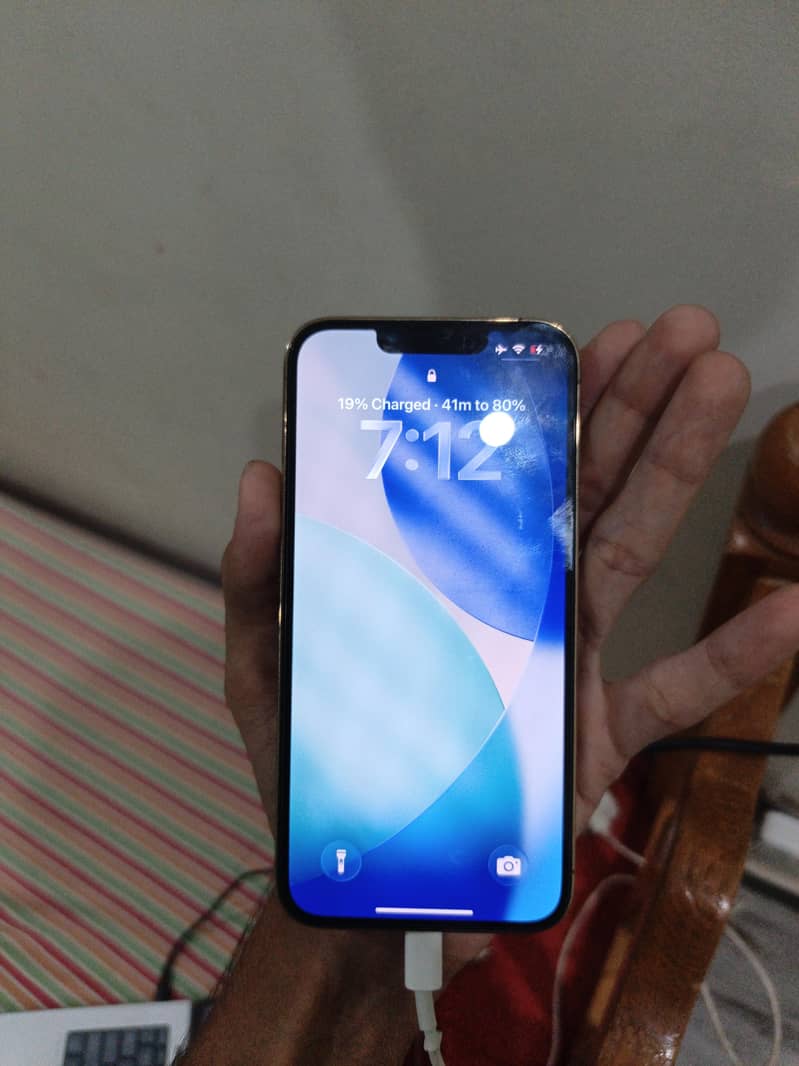 Apple iPhone 13 Pro 1