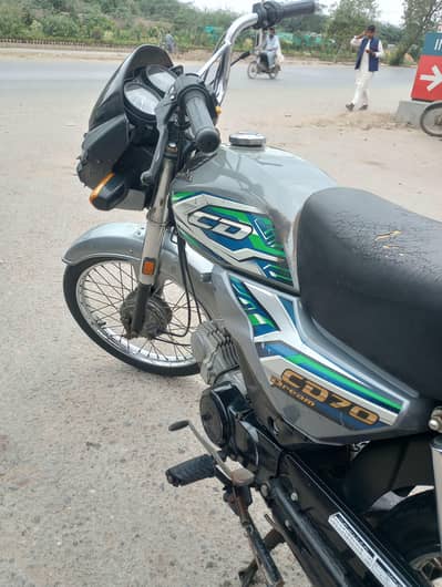Honda CD 70 dream 2022 silver