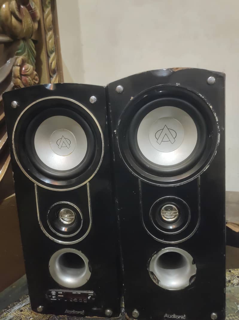 Bluetooth speakers 0