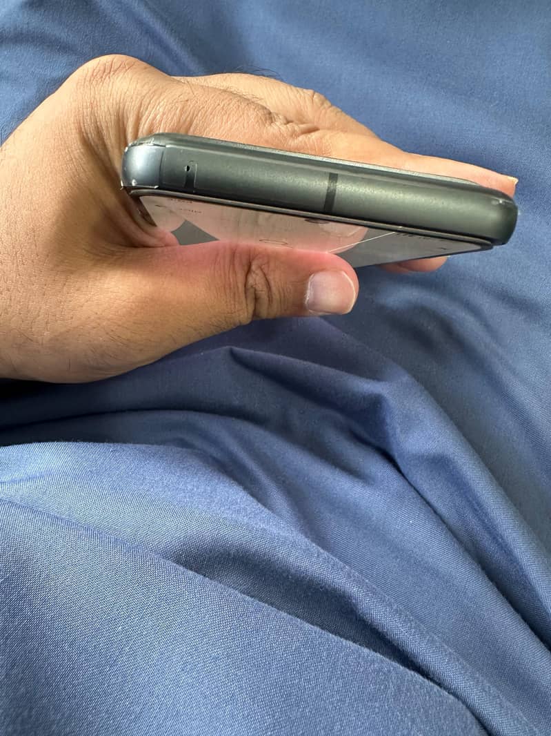 Google Pixel 8 3