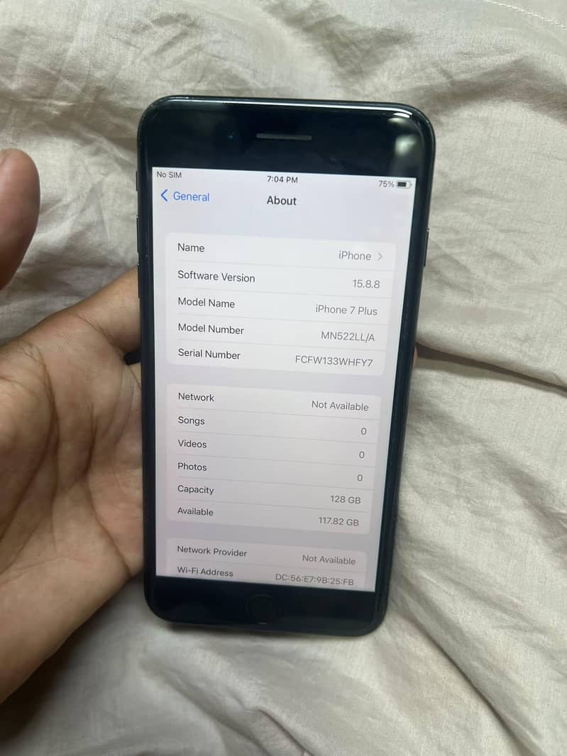 Apple iPhone 7 Plus 3