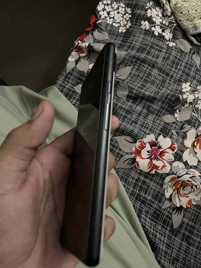 Google Pixel 6a 3