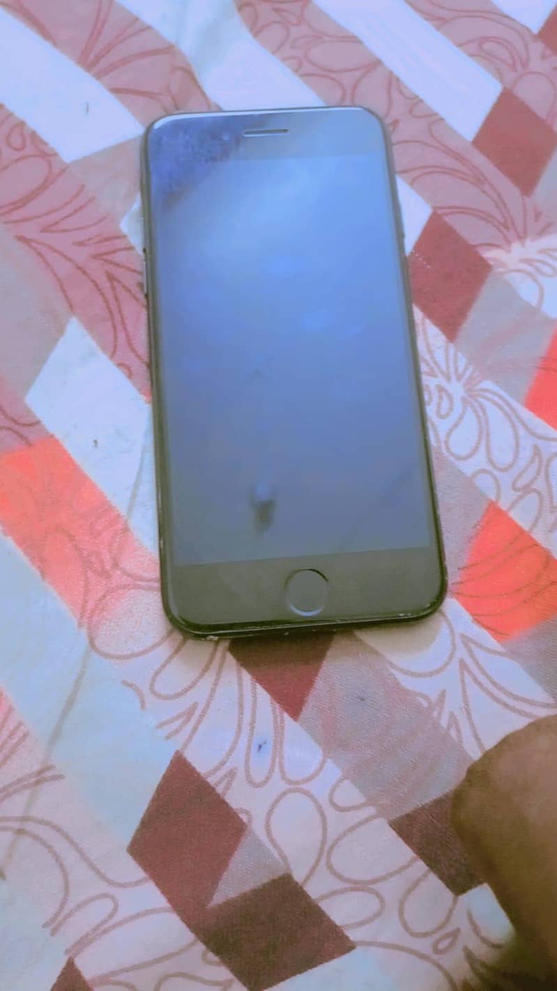 Apple iPhone 7 3