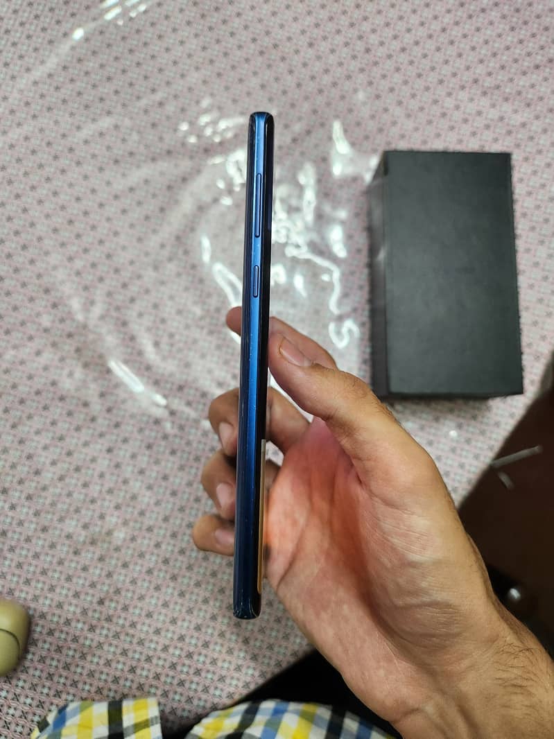 Samsung Mobile Note 9 5