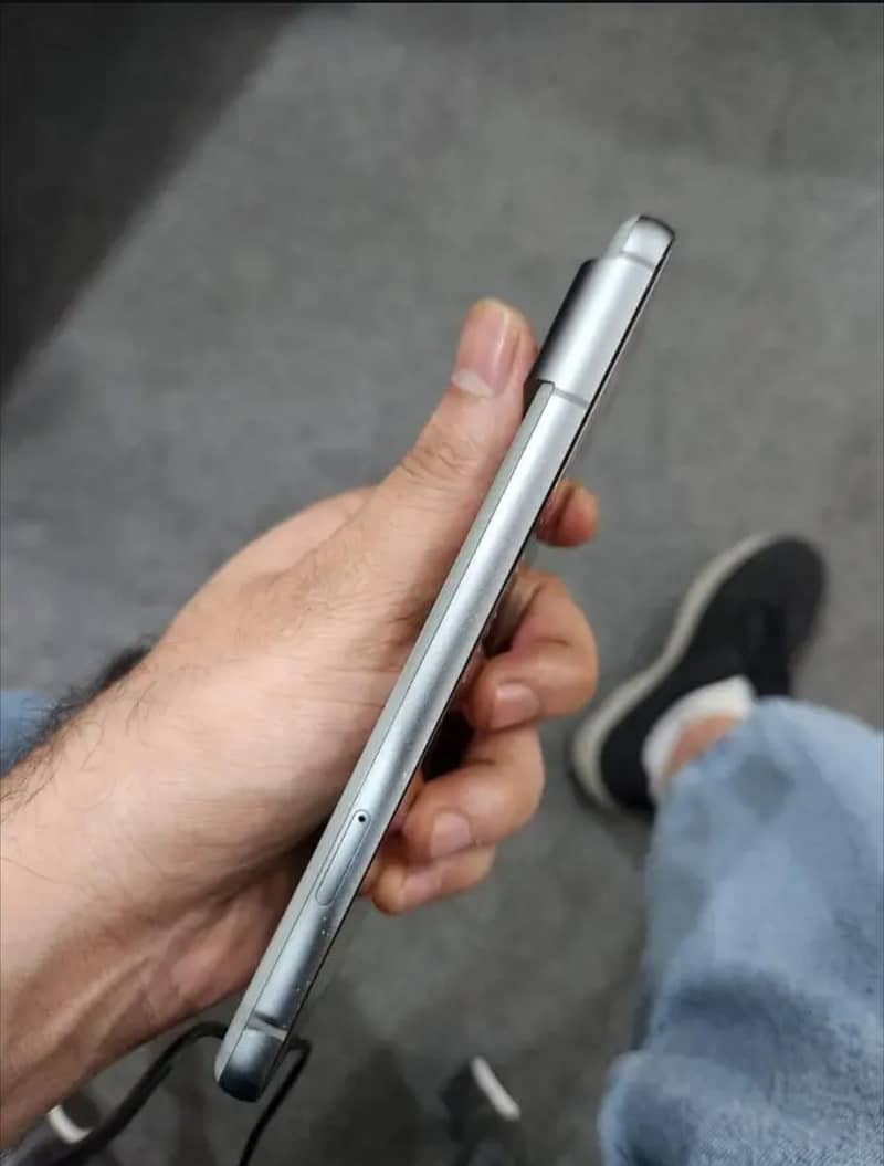 Google Pixel 8 3