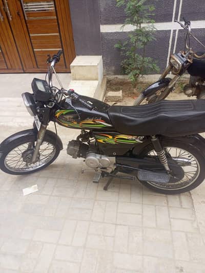 CD 70 2018 MODEL (10/10)