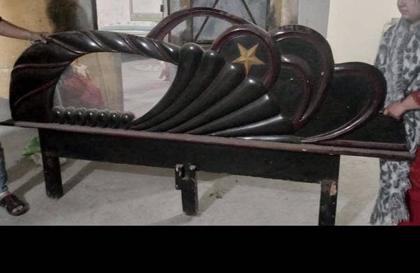 Bed dressing table 1