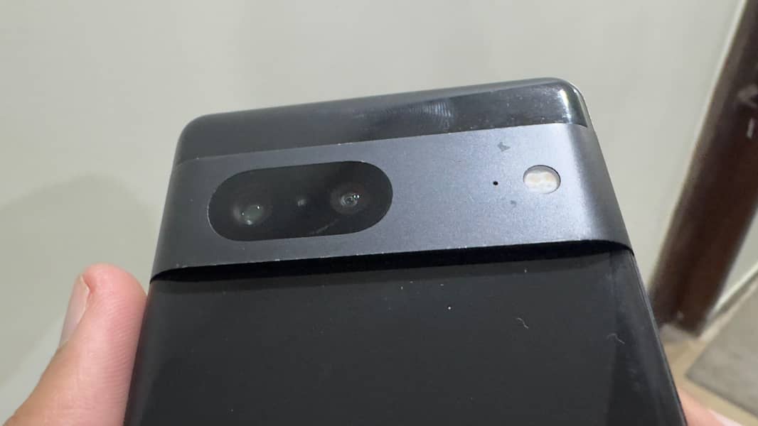 Google Pixel 7 4