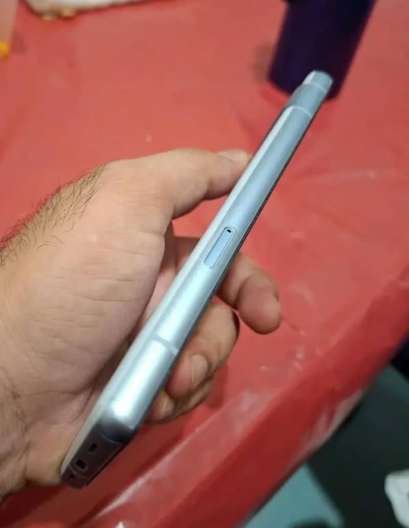 Google Pixel 7a 5