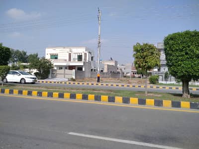 5 Marla Plot for Sale in E Block, Central Park Lahore