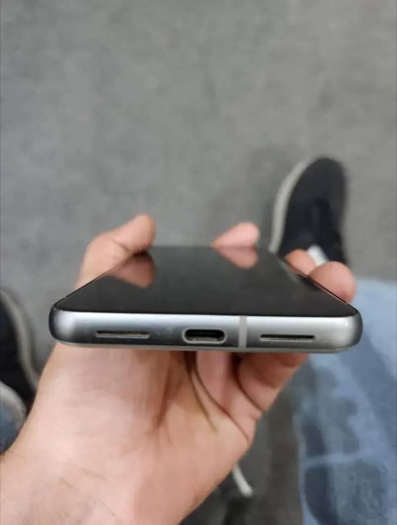 Google Pixel 8 9
