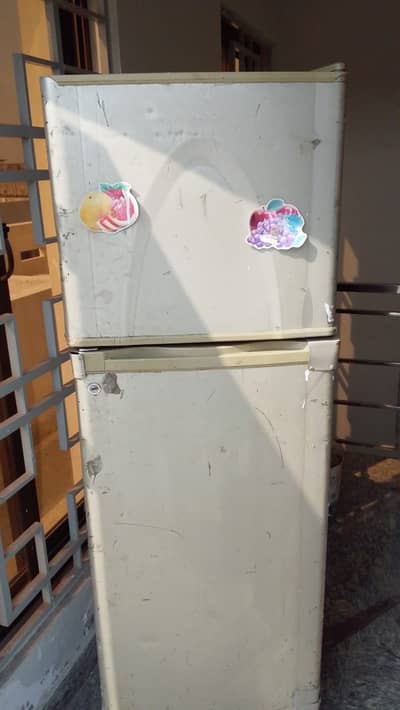 Dawlance fridge for sale