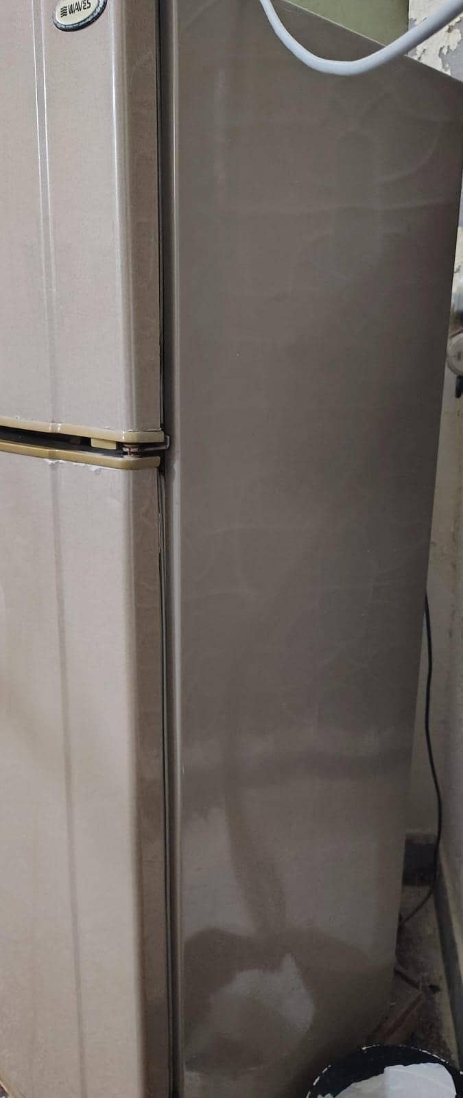 waves refrigerator 0