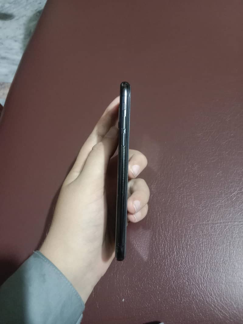 Apple iPhone X 1